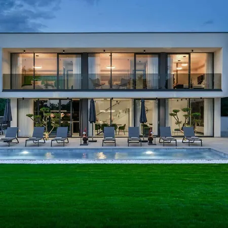 Villa Juliandra *